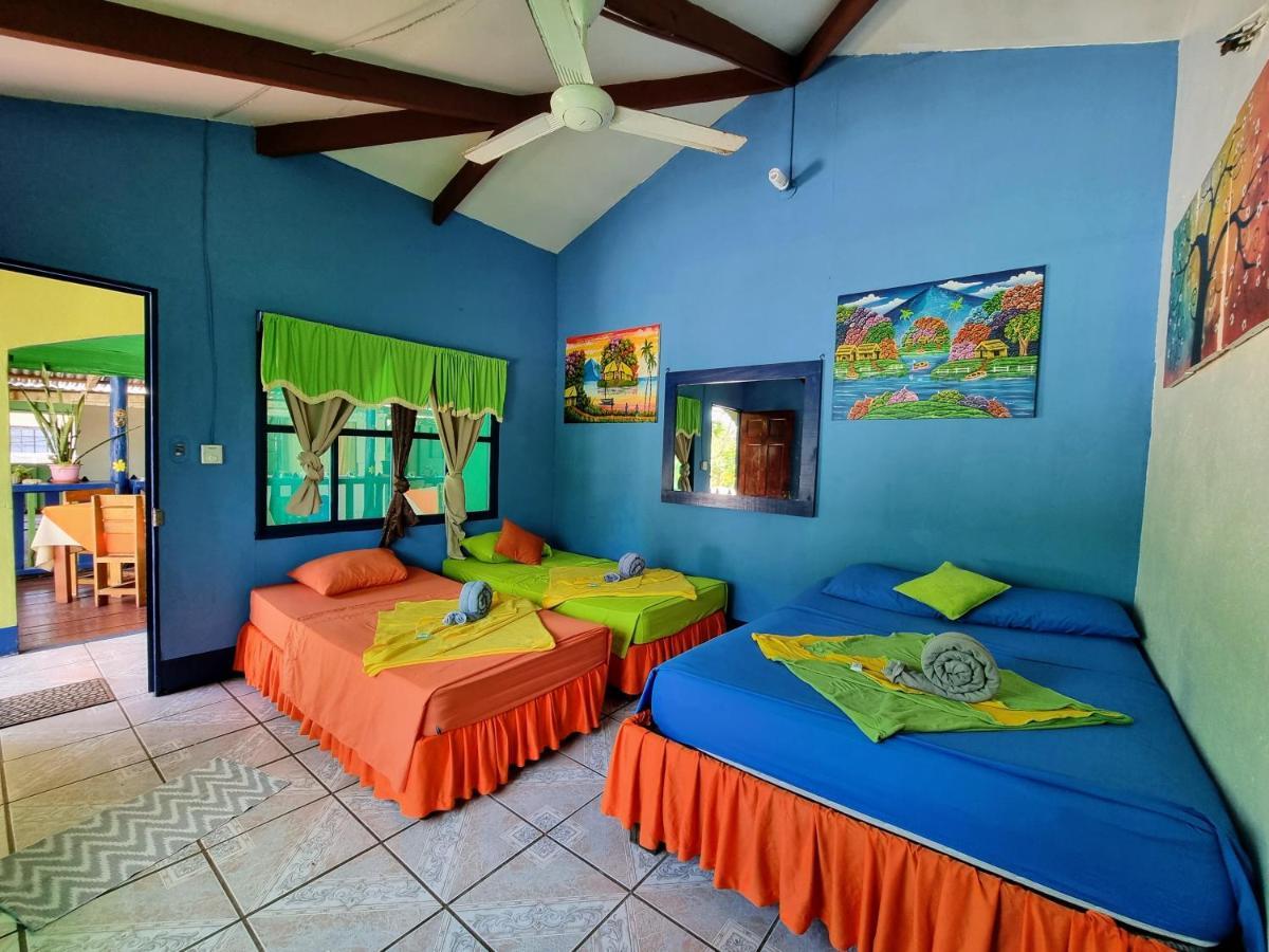 Cabinas Tortuguero Natural Екстер'єр фото