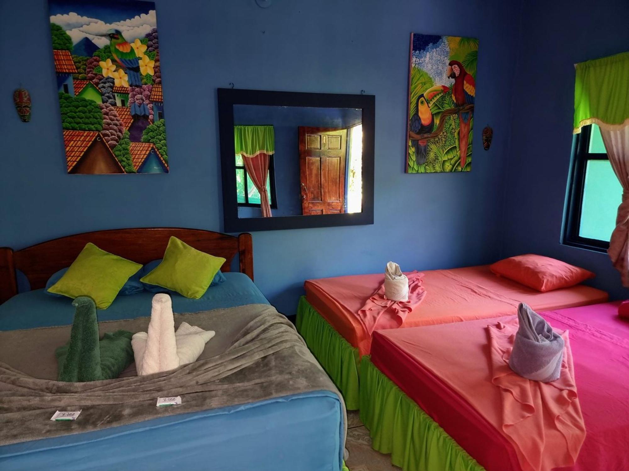 Cabinas Tortuguero Natural Екстер'єр фото
