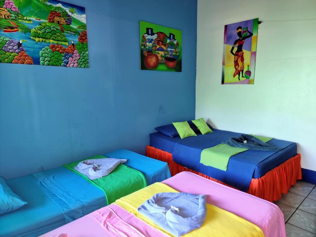 Cabinas Tortuguero Natural Екстер'єр фото