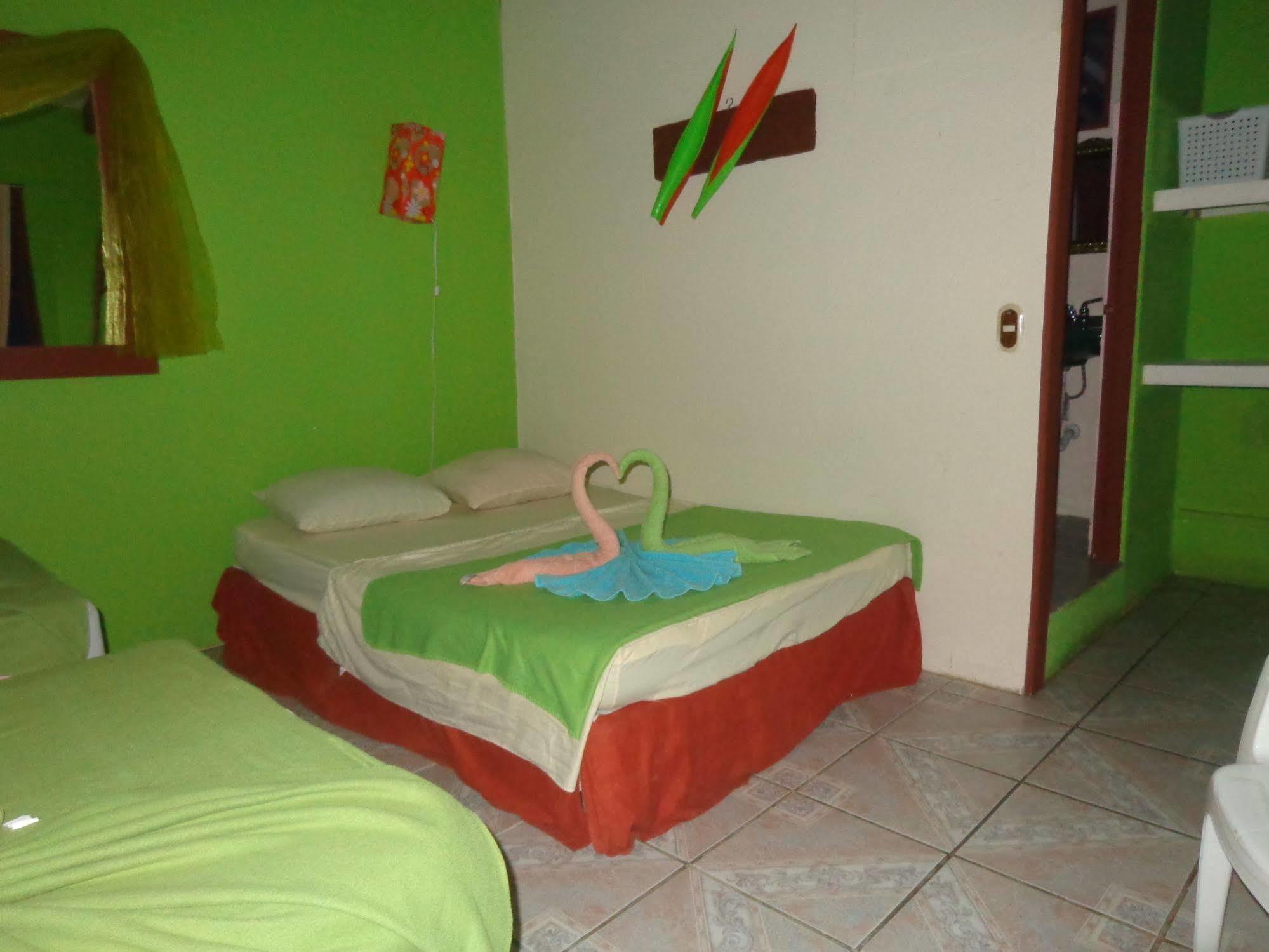 Cabinas Tortuguero Natural Екстер'єр фото
