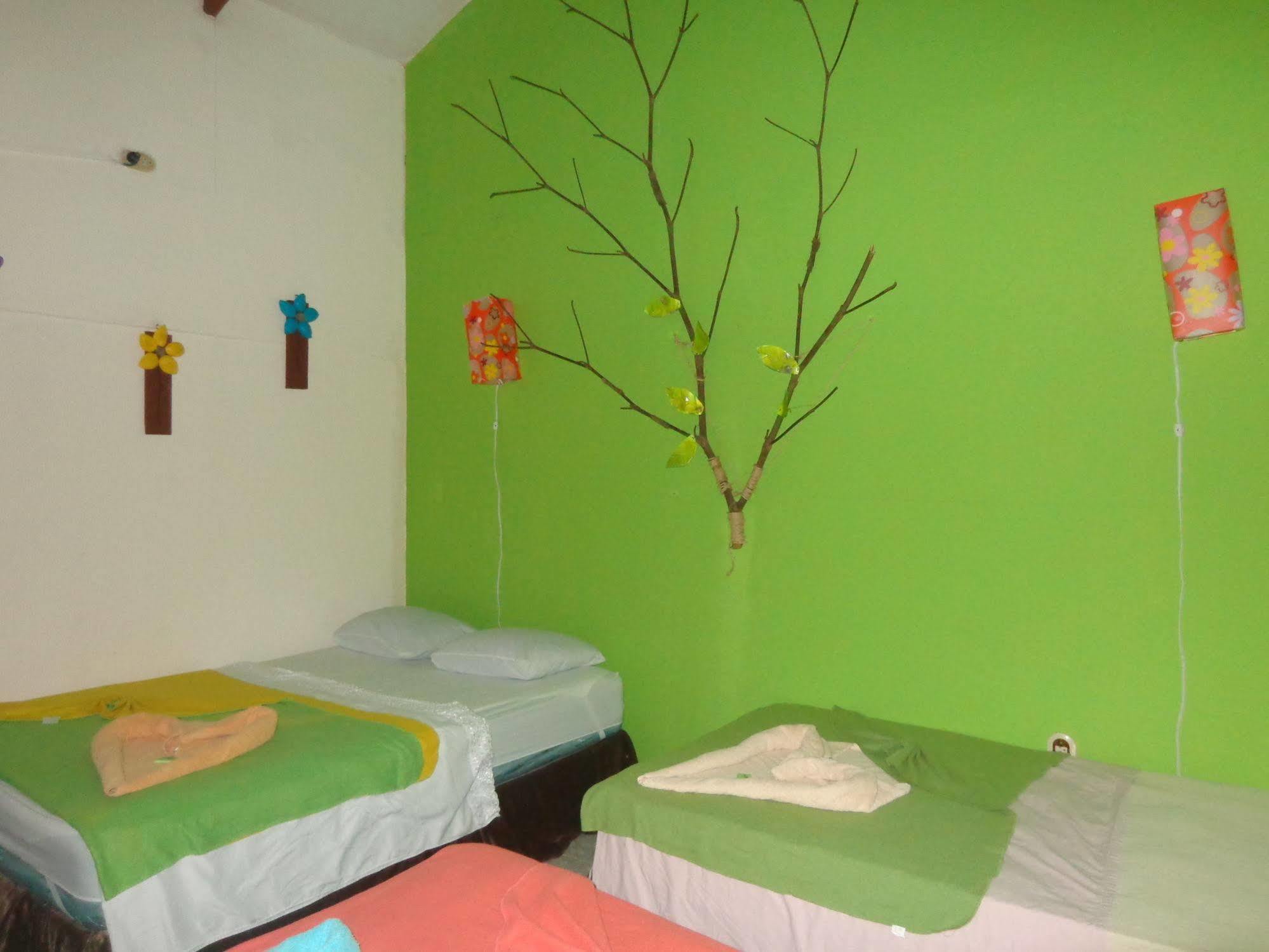Cabinas Tortuguero Natural Екстер'єр фото