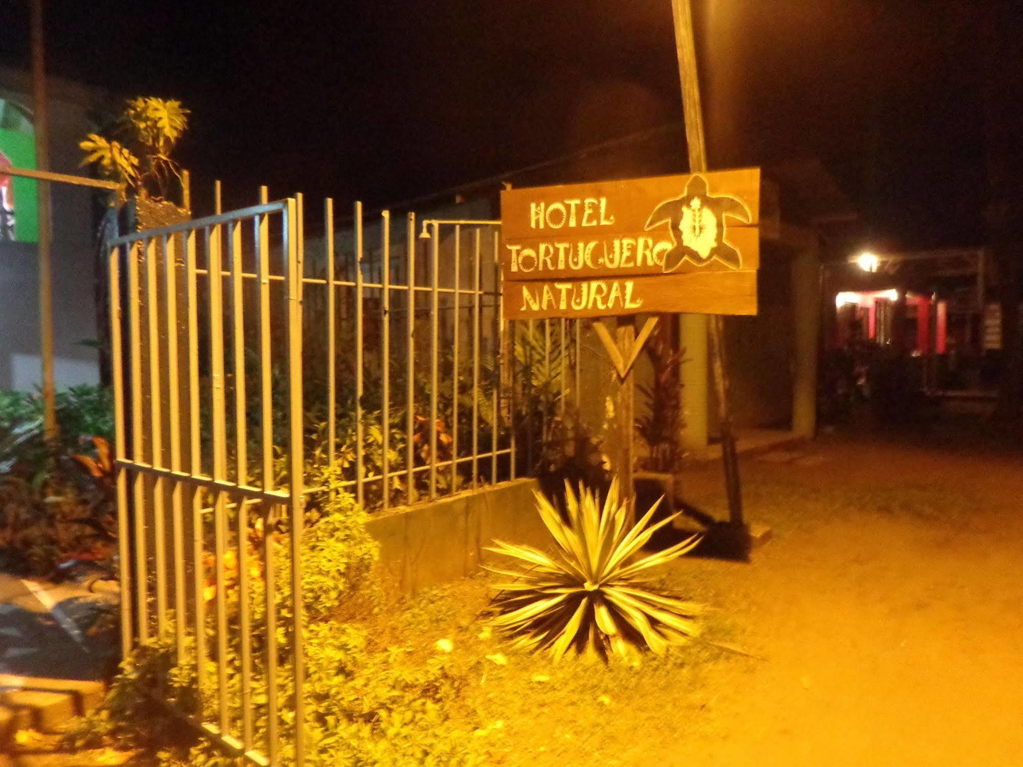 Cabinas Tortuguero Natural Екстер'єр фото