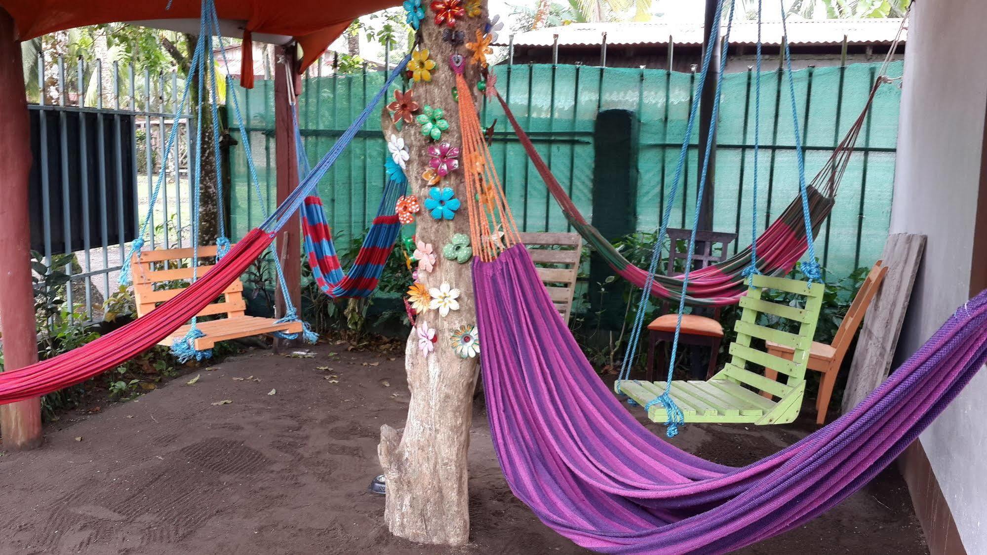Cabinas Tortuguero Natural Екстер'єр фото